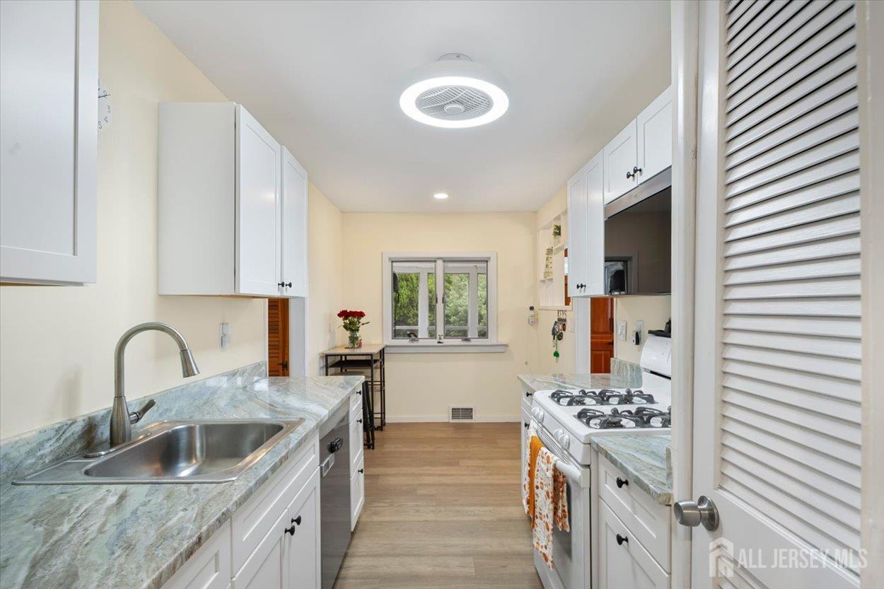 471 Beverly Drive Aberdeen NJ 07735