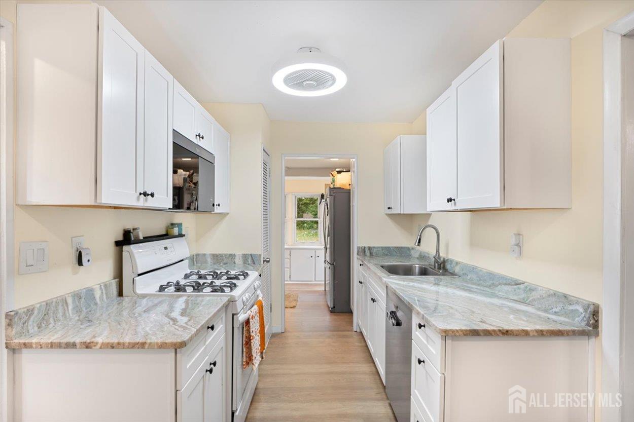 471 Beverly Drive Aberdeen NJ 07735