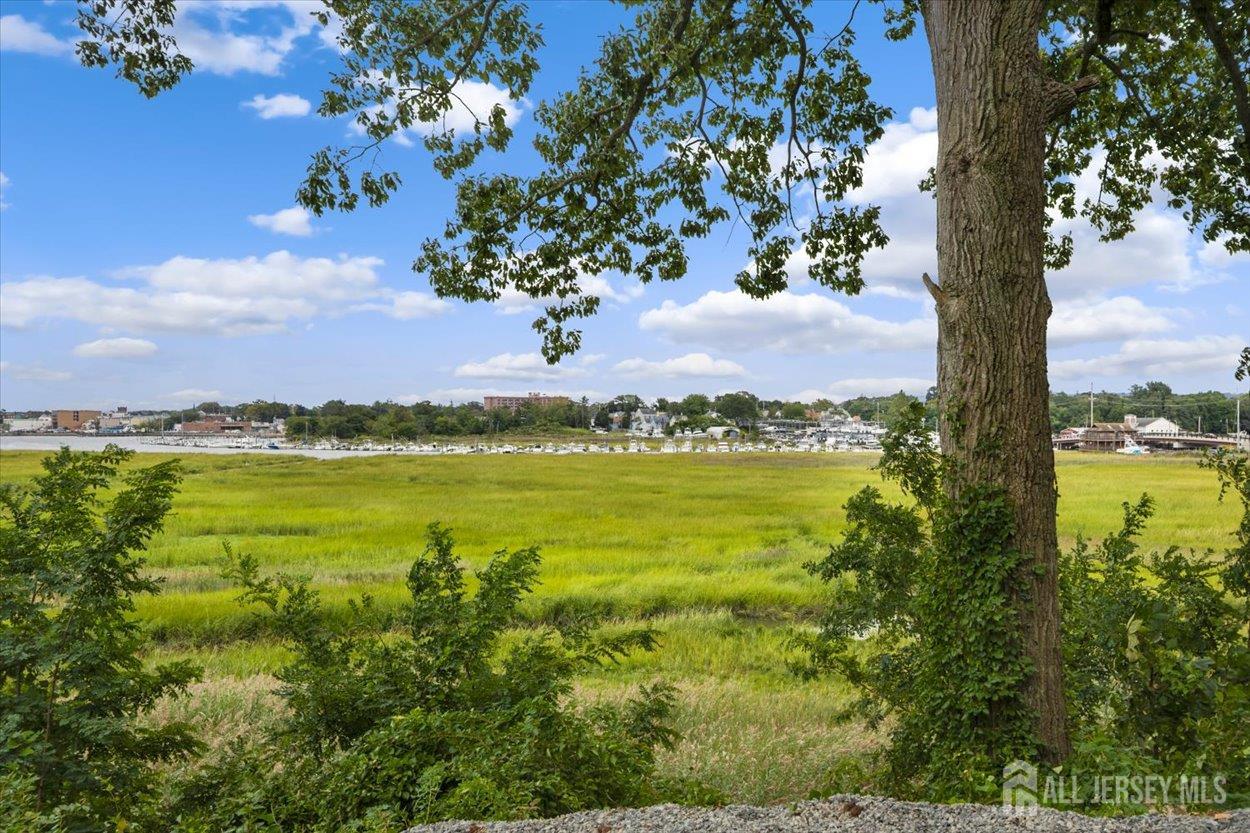 471 Beverly Drive Aberdeen NJ 07735