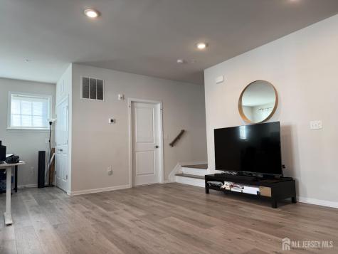 302 Dickson Court Highland Park NJ 08904