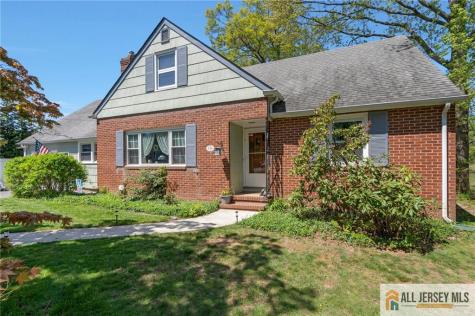 246 4th Street Dunellen NJ 08812