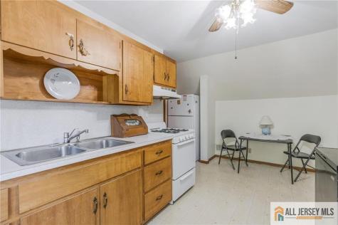 246 4th Street Dunellen NJ 08812