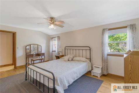 246 4th Street Dunellen NJ 08812