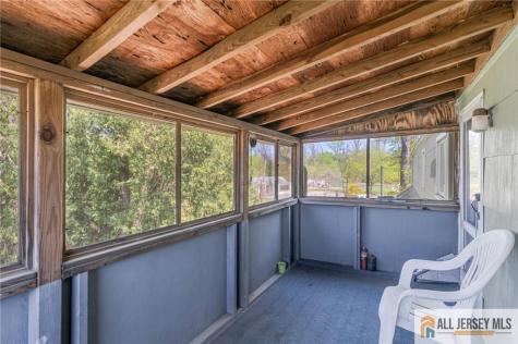 246 4th Street Dunellen NJ 08812