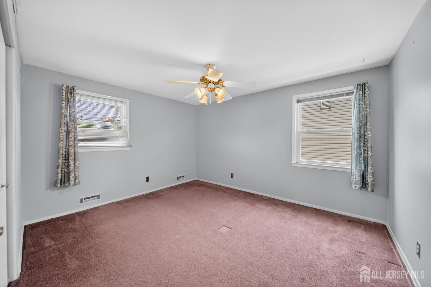 95 Pine Street Iselin NJ 08830