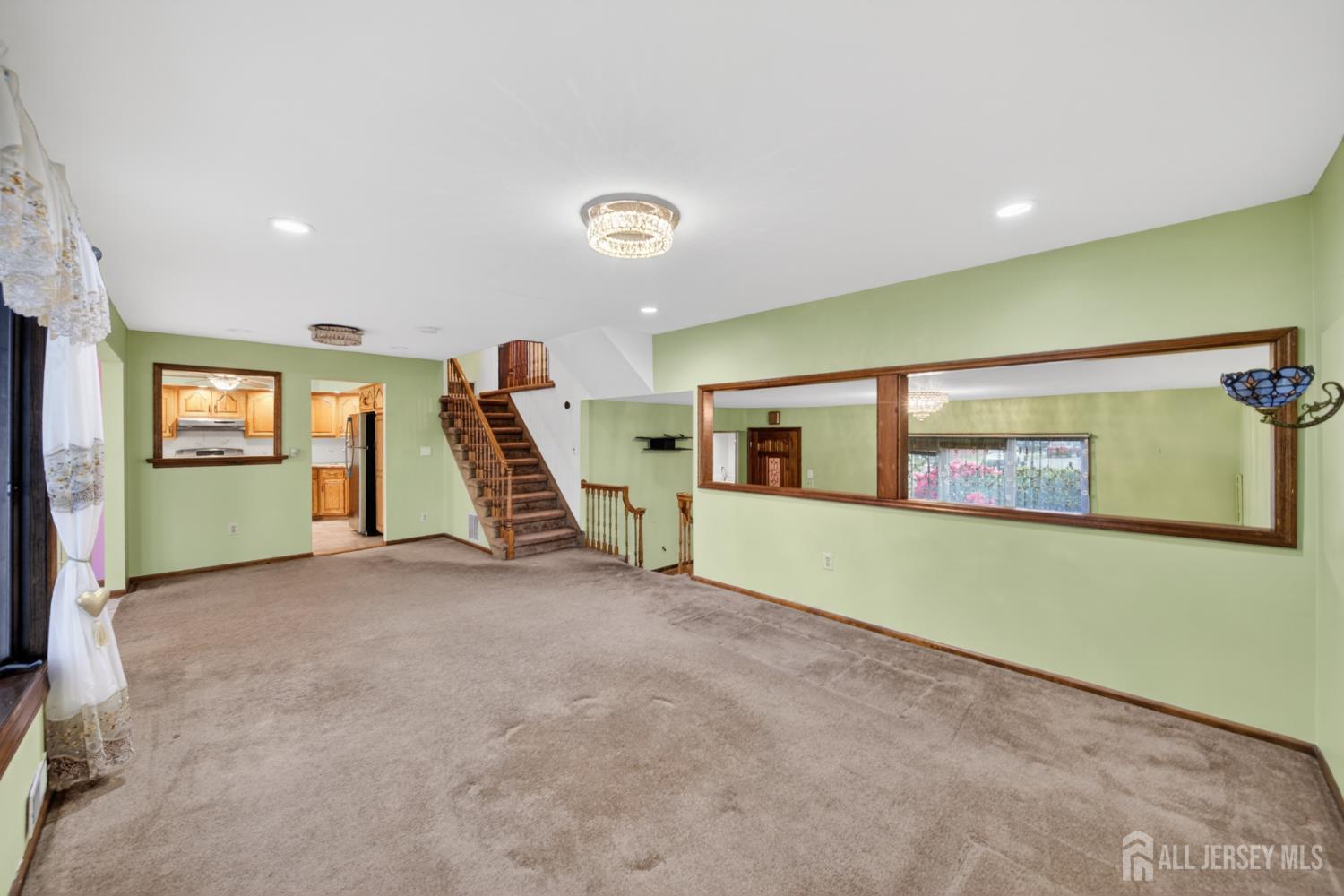 95 Pine Street Iselin NJ 08830