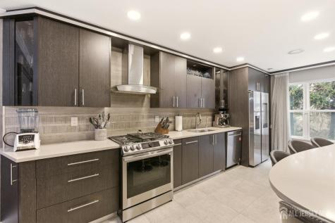 84 Drew Court Manalapan NJ 07726