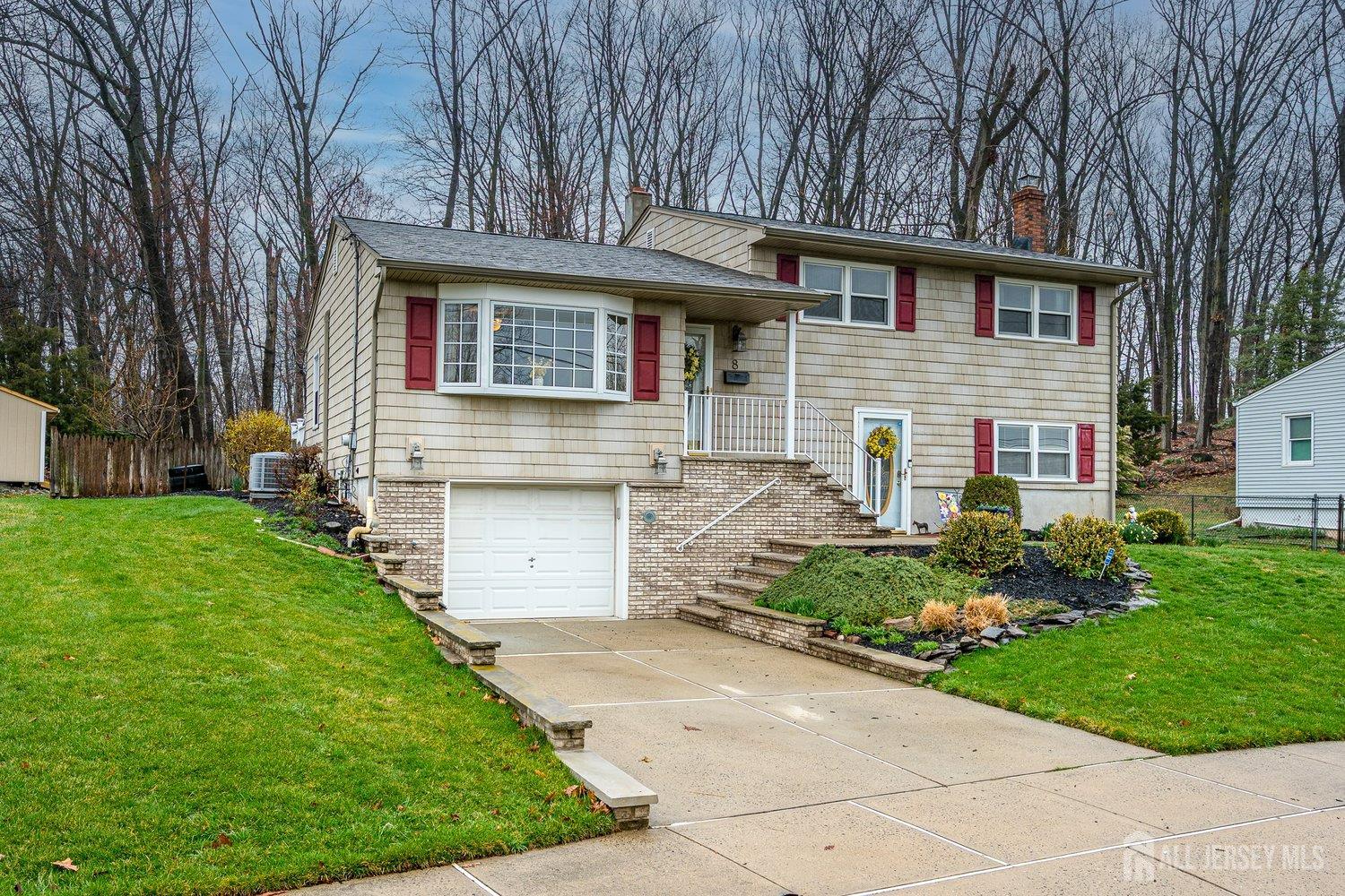8 Adelphi Court Edison NJ 08837
