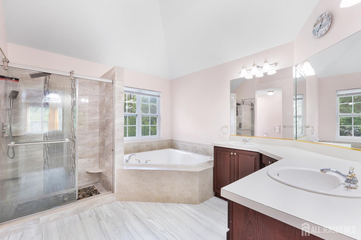 74 Macfarlane Circle Monroe NJ 08831