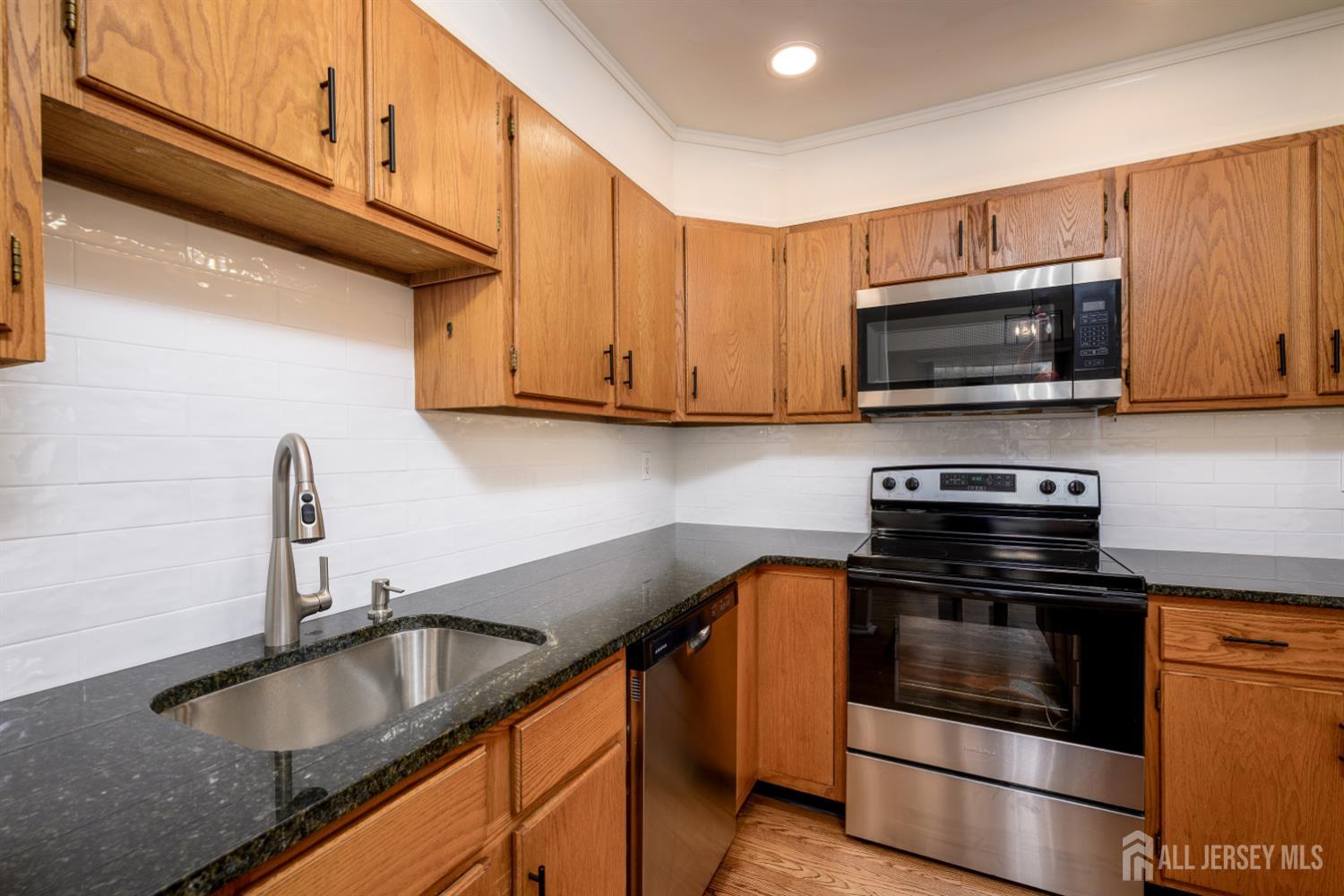 13 Benjamin Franklin Drive Monroe NJ 08831