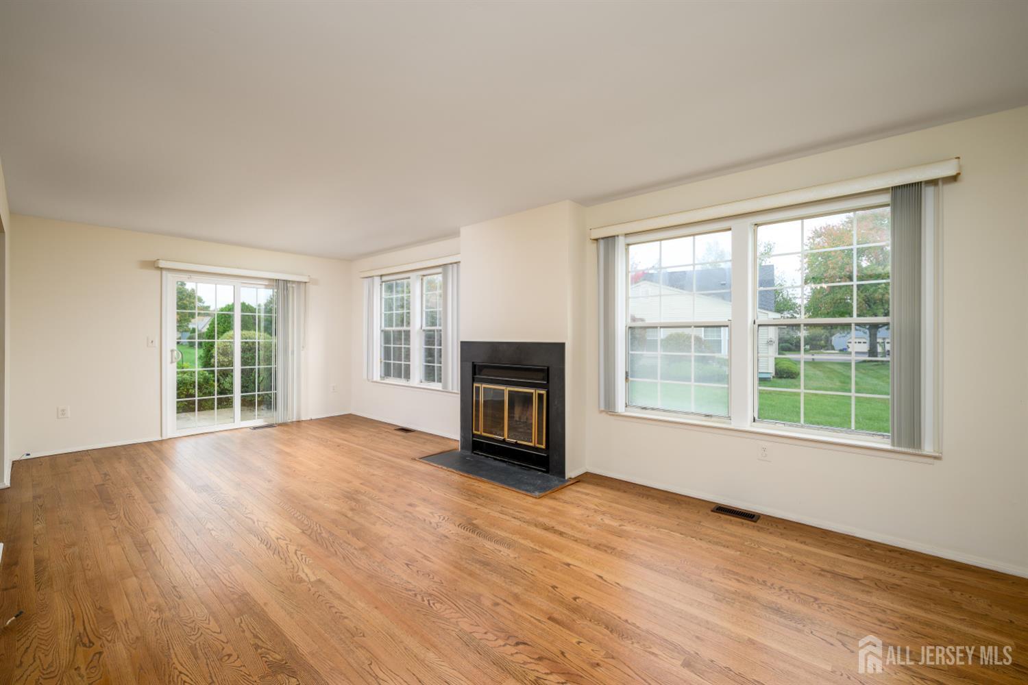 13 Benjamin Franklin Drive Monroe NJ 08831