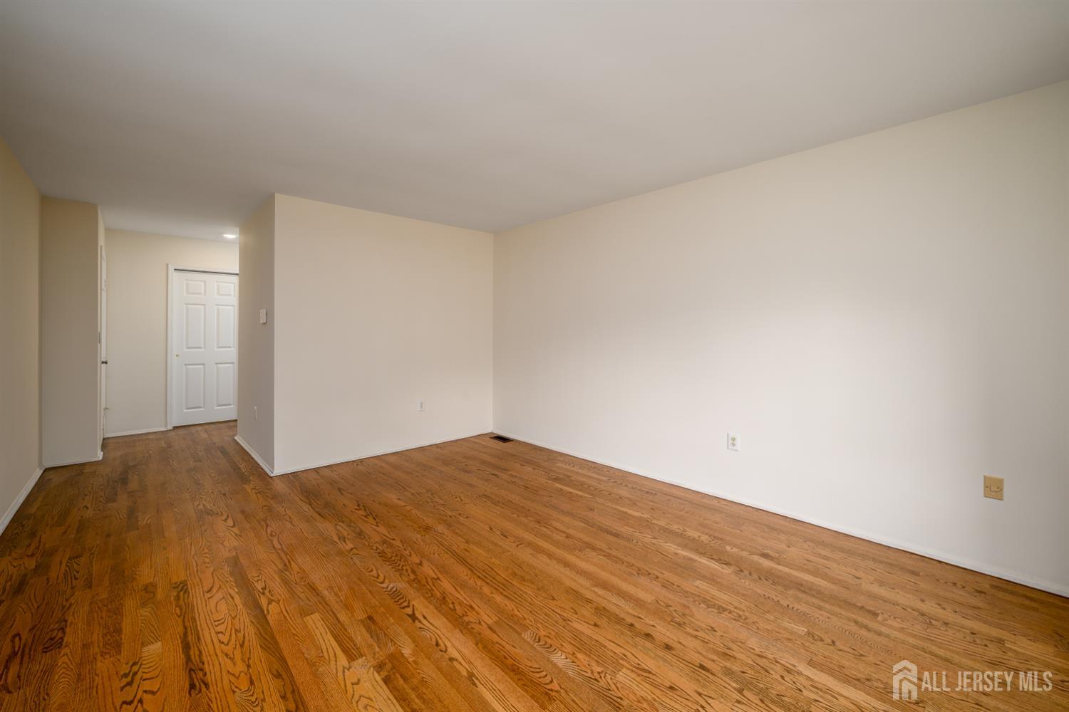 13 Benjamin Franklin Drive Monroe NJ 08831
