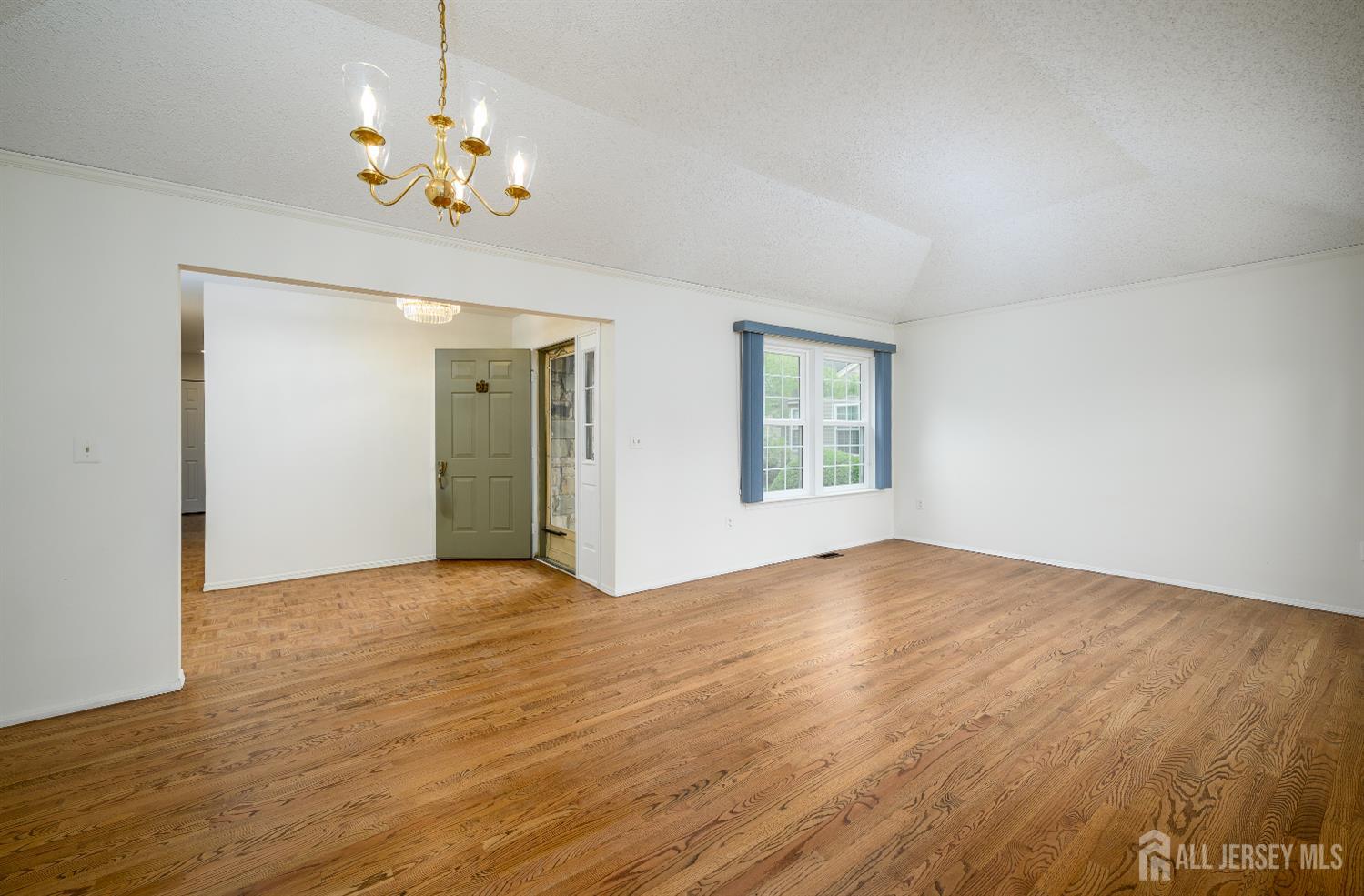13 Benjamin Franklin Drive Monroe NJ 08831