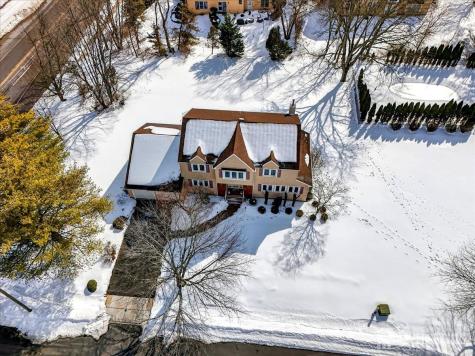 1 Joshua Court South Brunswick NJ 08824