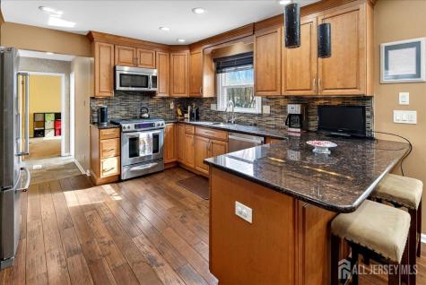 1 Joshua Court South Brunswick NJ 08824