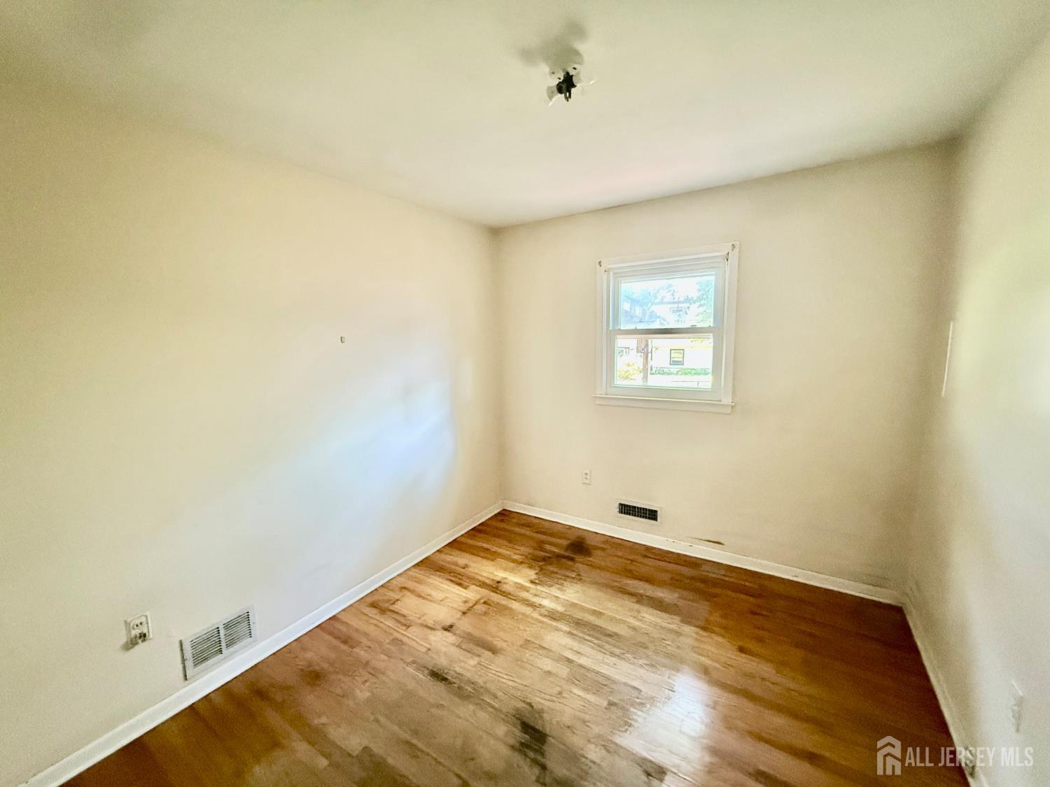 134 9th Street Piscataway NJ 08854