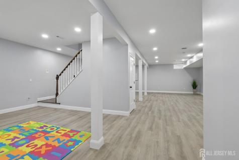 239 Suttons Lane Edison NJ 08817
