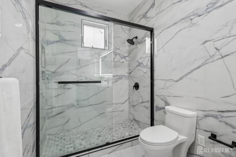 239 Suttons Lane Edison NJ 08817