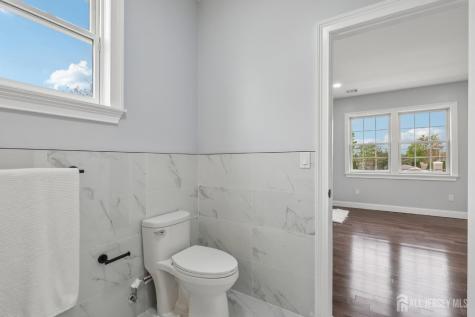 239 Suttons Lane Edison NJ 08817