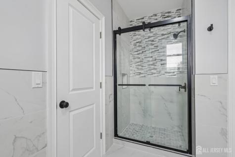 239 Suttons Lane Edison NJ 08817