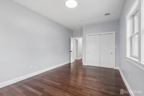 239 Suttons Lane Edison NJ 08817