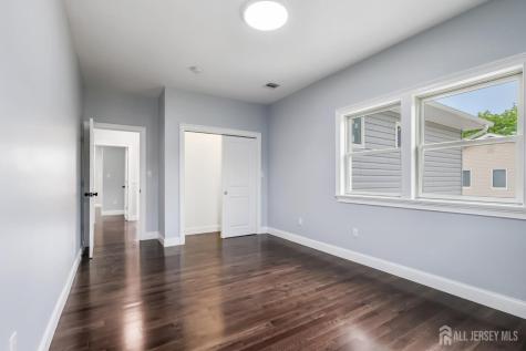 239 Suttons Lane Edison NJ 08817