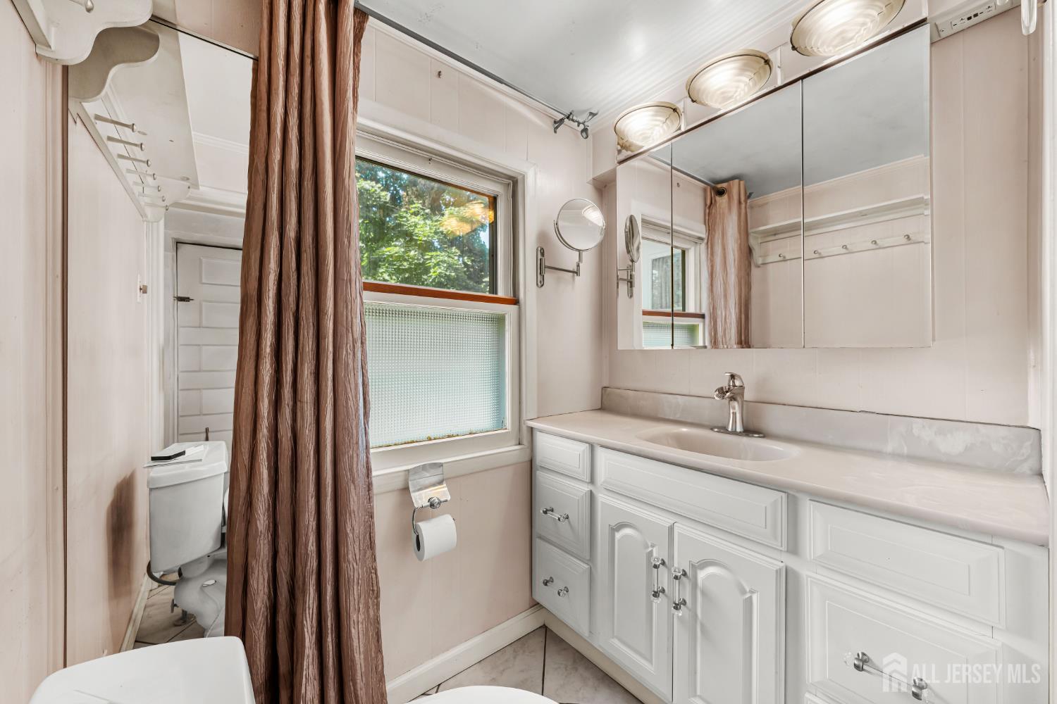78 Lawrence Avenue Highland Park NJ 08904