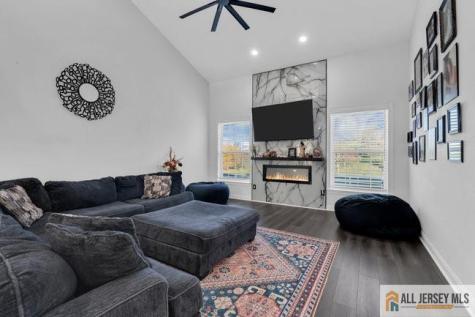 43 Meadow Run Road Bordentown Twp NJ 08505