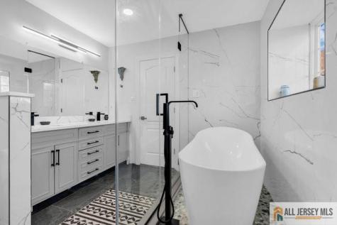 43 Meadow Run Road Bordentown Twp NJ 08505