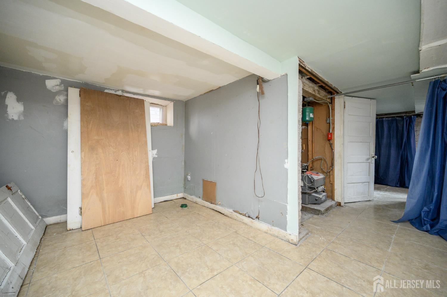 313 Wagner Avenue Perth Amboy NJ 08861