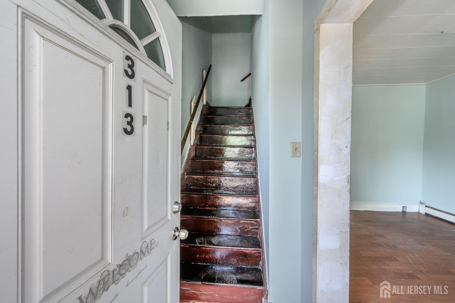 313 Wagner Avenue Perth Amboy NJ 08861