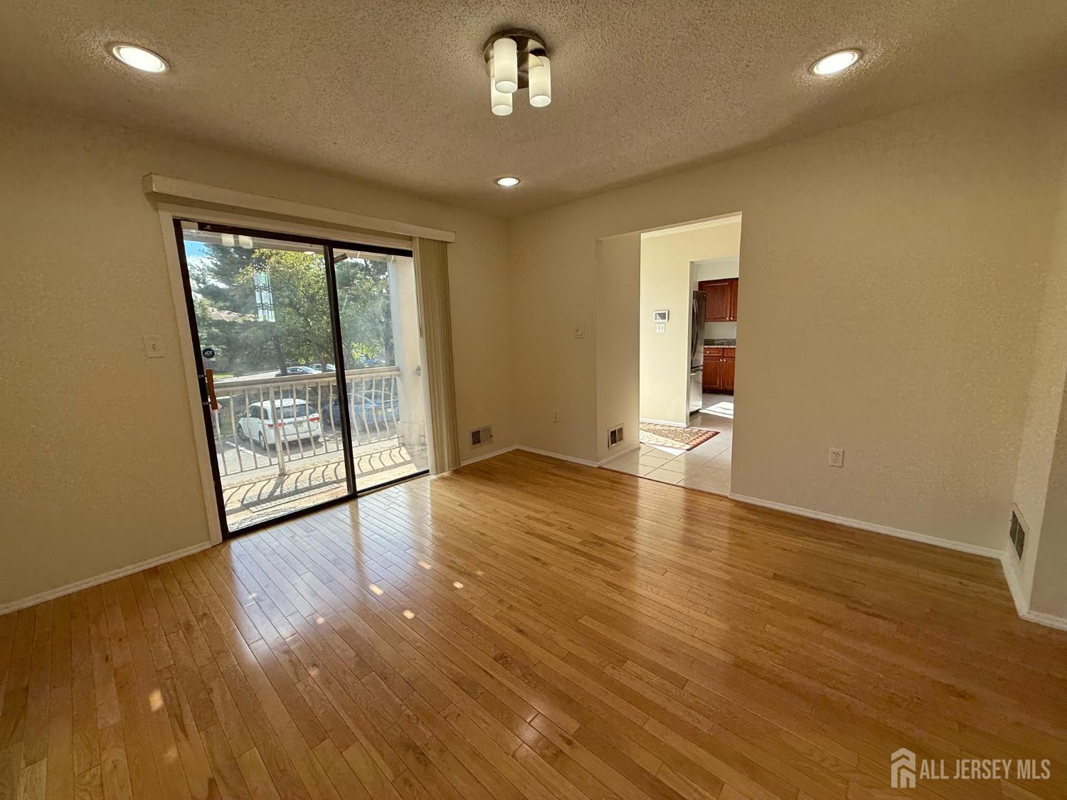 1515 Edison Glen Terrace Middlesex NJ 08837