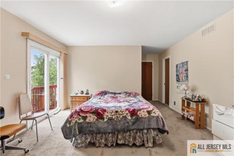 40 La Valencia Road Old Bridge NJ 07726