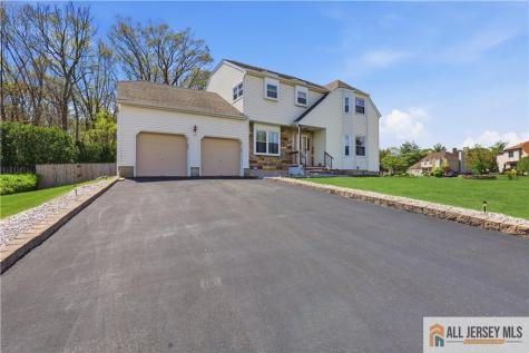 40 La Valencia Road Old Bridge NJ 07726