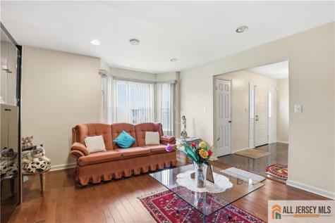 40 La Valencia Road Old Bridge NJ 07726