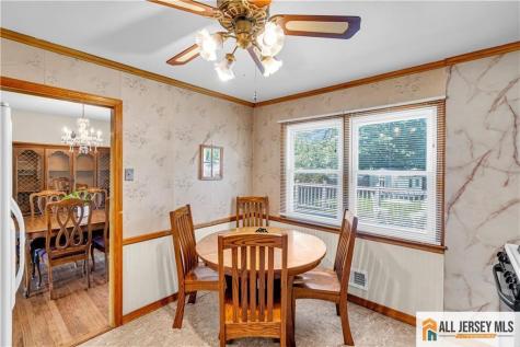 8 Whitehall Avenue Edison NJ 08820