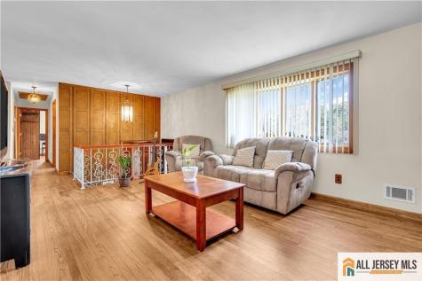 8 Whitehall Avenue Edison NJ 08820