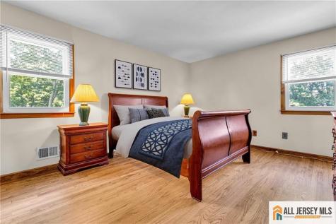 8 Whitehall Avenue Edison NJ 08820
