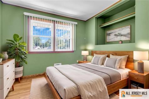 8 Whitehall Avenue Edison NJ 08820