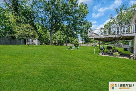 8 Whitehall Avenue Edison NJ 08820
