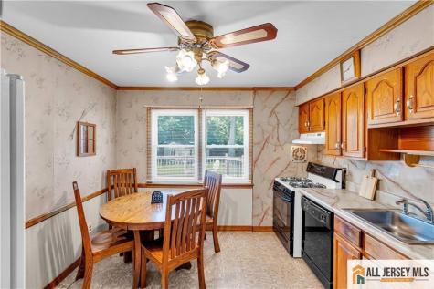 8 Whitehall Avenue Edison NJ 08820