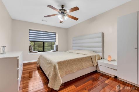 212 Sunshine Court Parlin NJ 08859