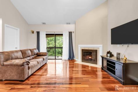 212 Sunshine Court Parlin NJ 08859