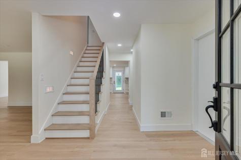 300 E Chestnut Avenue E Metuchen NJ 08840