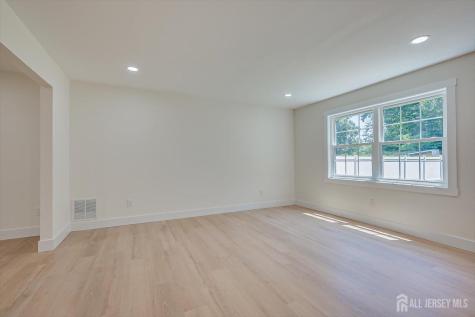 300 E Chestnut Avenue E Metuchen NJ 08840