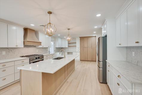 300 E Chestnut Avenue E Metuchen NJ 08840