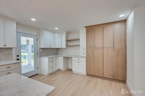 300 E Chestnut Avenue E Metuchen NJ 08840