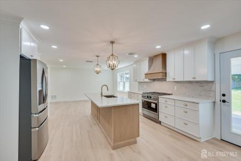 300 E Chestnut Avenue E Metuchen NJ 08840