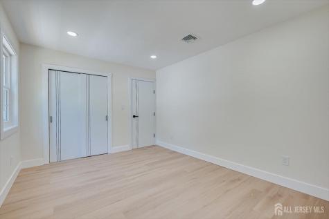300 E Chestnut Avenue E Metuchen NJ 08840