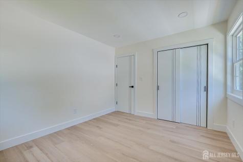 300 E Chestnut Avenue E Metuchen NJ 08840